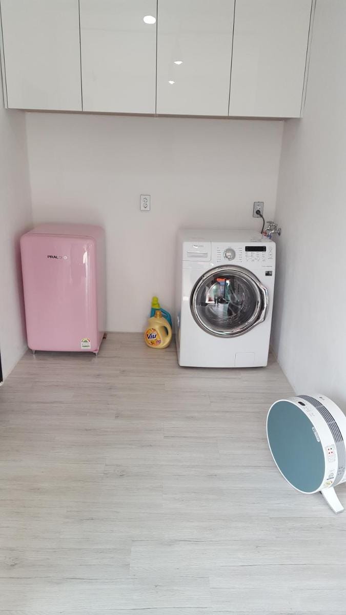 Amazon Guesthouse Bed and Breakfast in Seoul