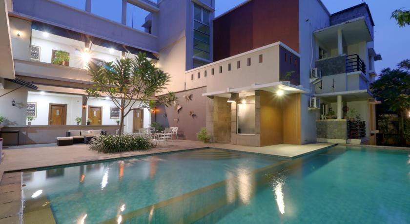 Mutiara Suites Hotel in South Jakarta City