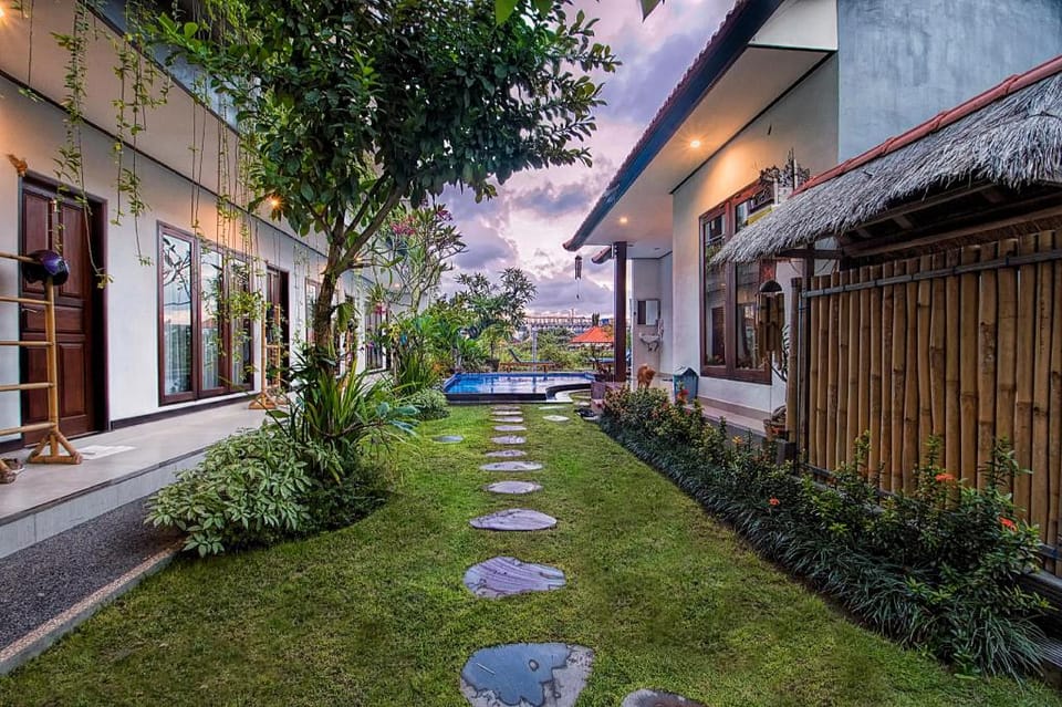 Bali Fullmoon Guesthouse Bed and Breakfast in North Kuta
