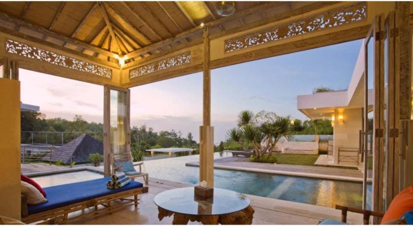 Sunset Paradise Villa Uluwatu Hotel in Bali