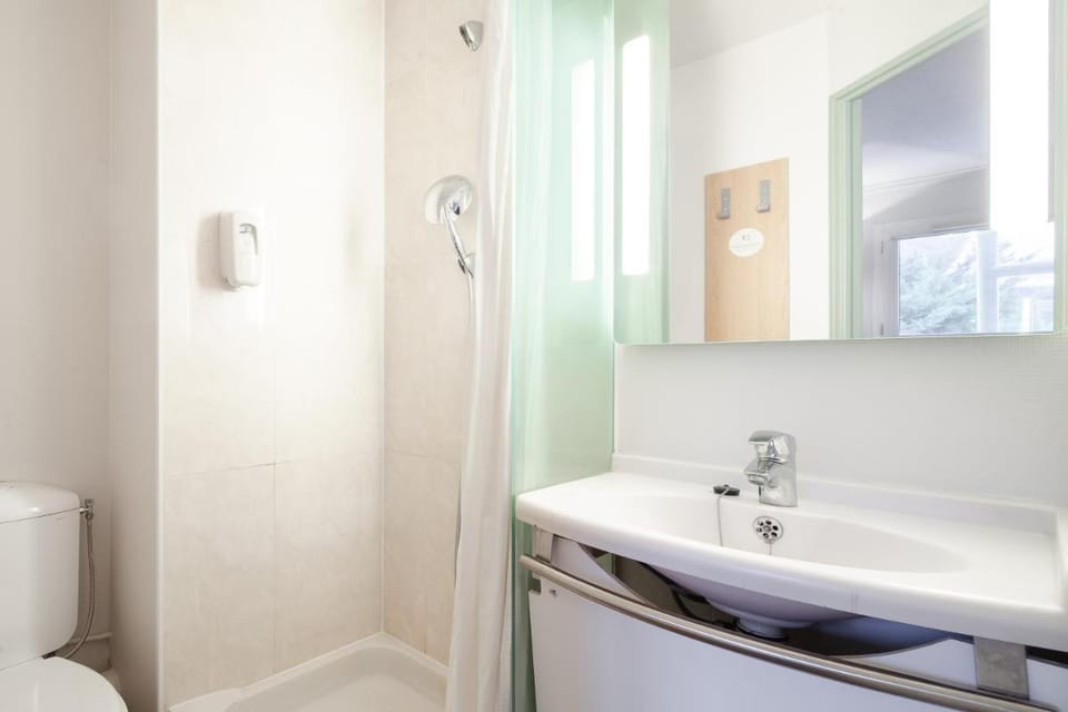 B&B HOTEL Montlhery Hotel in Île-de-France