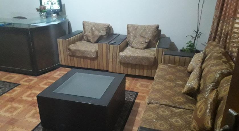 Pyramid International Guest House Bed and Breakfast in Islamabad