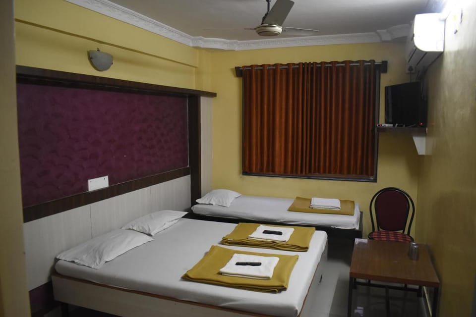 Hotel Sai Vishwa Hotel in Maharashtra