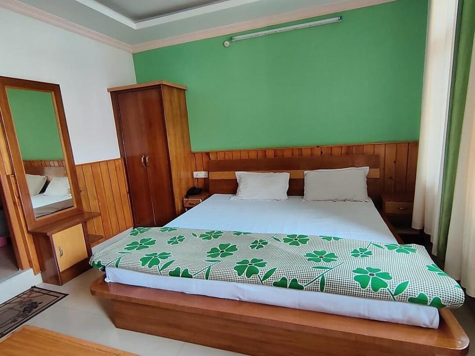 Hotel Hill Town Hotel in Punjab, India