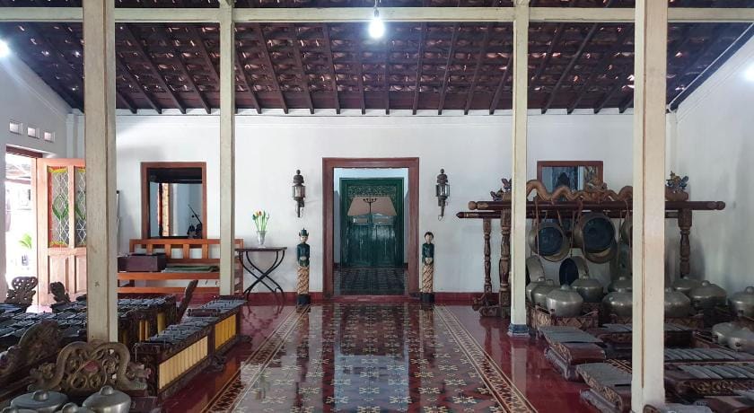 Omah Pitoe Guest House Vacation rental in Yogyakarta