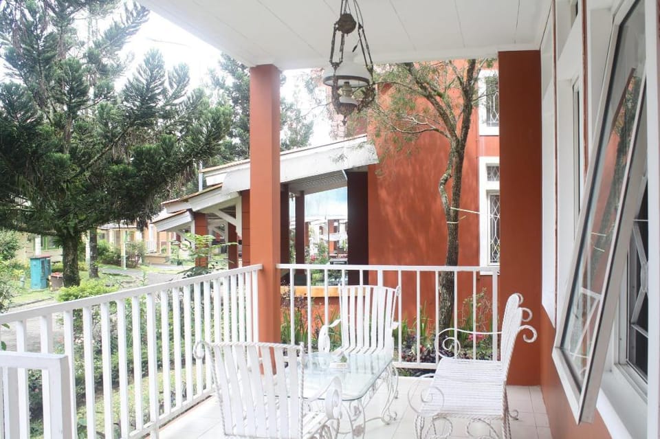 Villa Sofia Kota Bunga Puncak Hotel in West Java