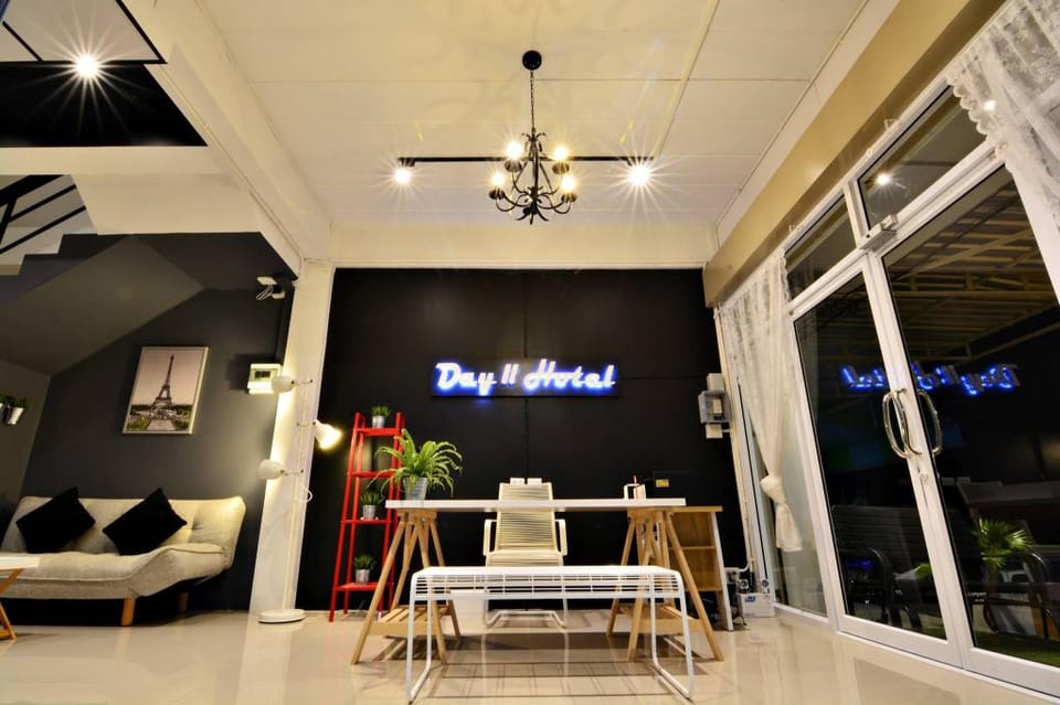 Day II Hotel Bed and Breakfast in Chon Buri Changwat