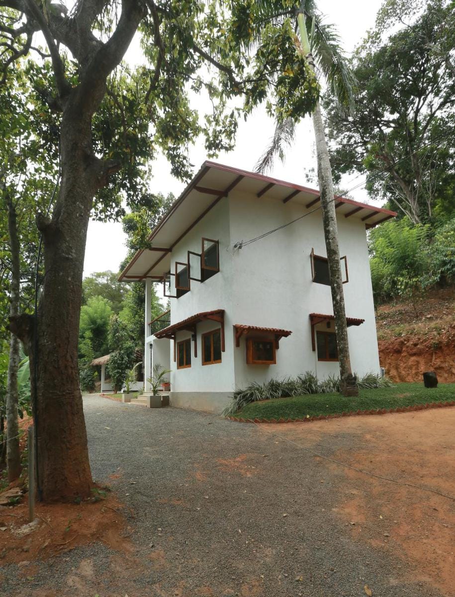 Zee's Garden Farm Stay in Central Province