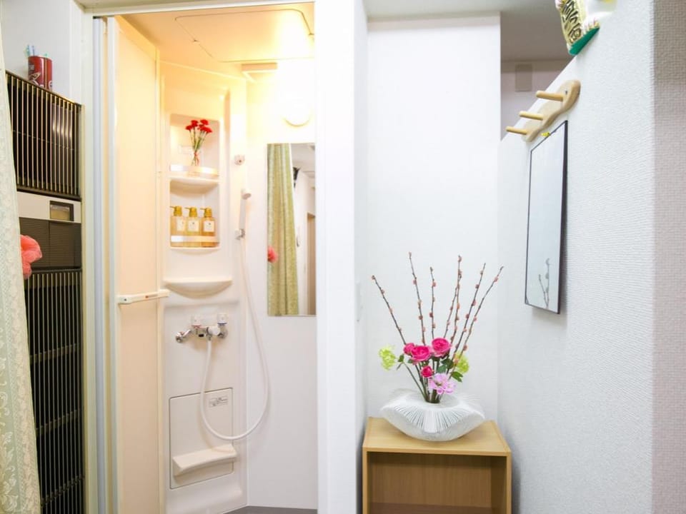1.2.3 Guest House Bed and Breakfast in Osaka