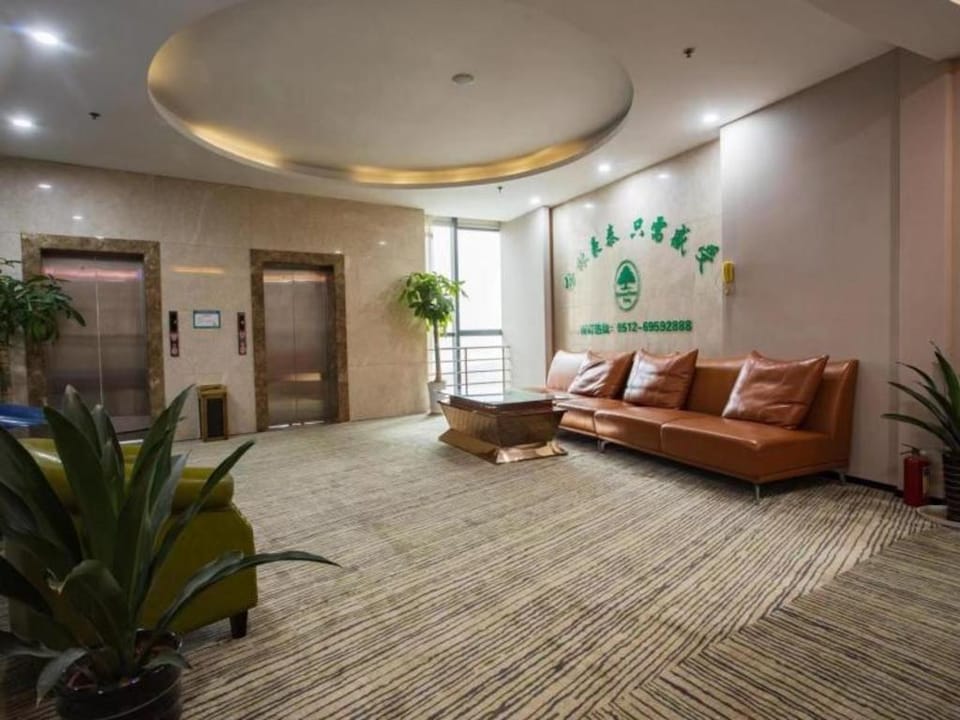 GreenTree Inn Jiangsu Suzhou Qimen North Street Likou Furniture Market Business Hotel Hotel in Jiangsu