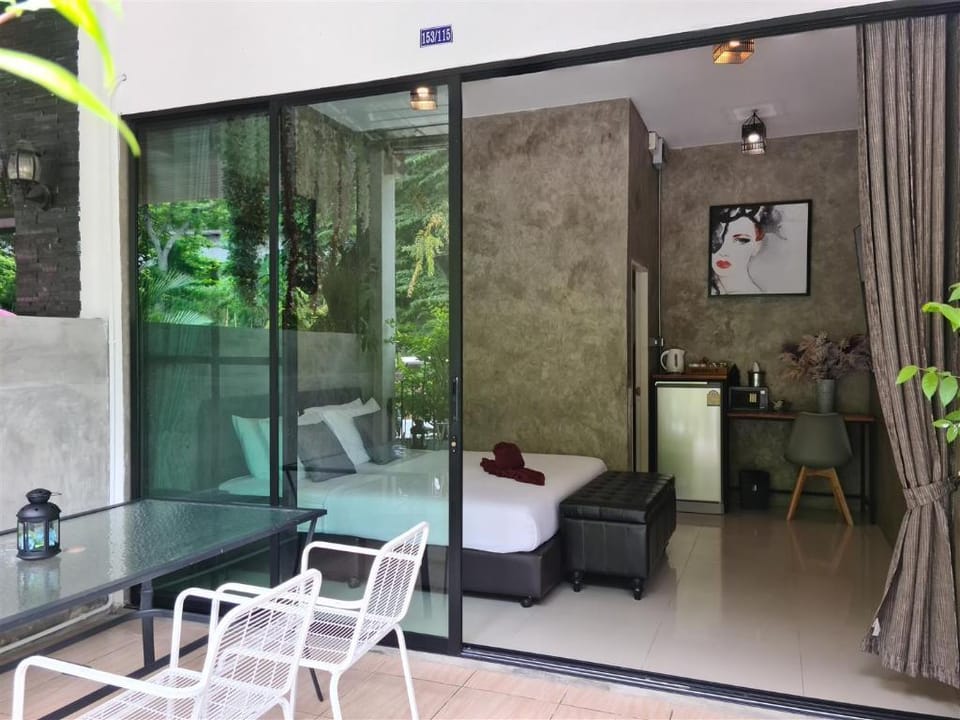 Samed Yours House Bed and Breakfast in Phe