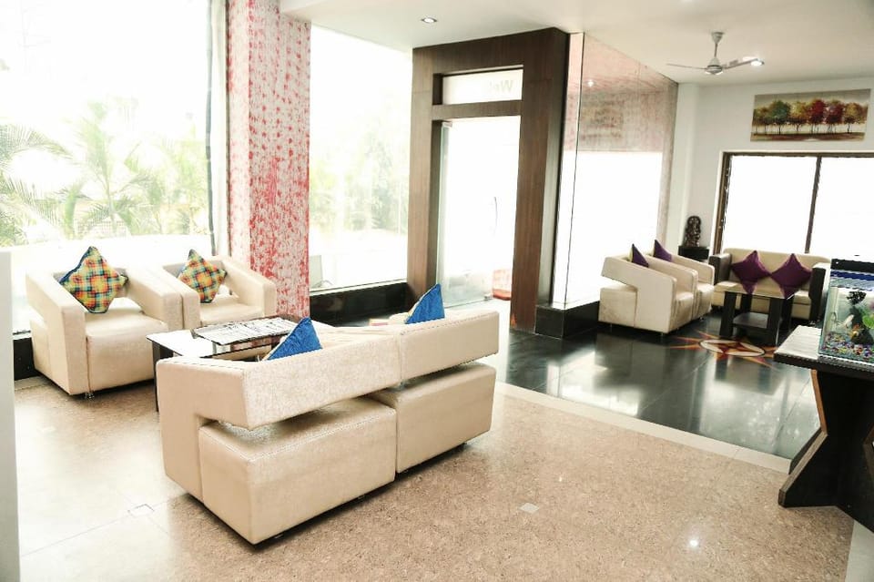 Hotel Pink Pearl Hotel in India