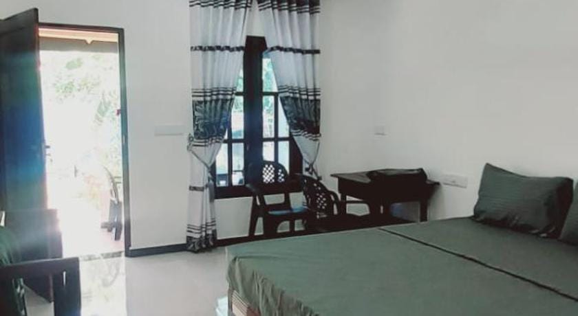 Nilaveli Beach Rooms Bed and Breakfast in Sri Lanka