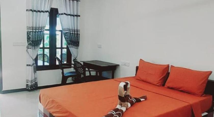 Nilaveli Beach Rooms Bed and Breakfast in Sri Lanka