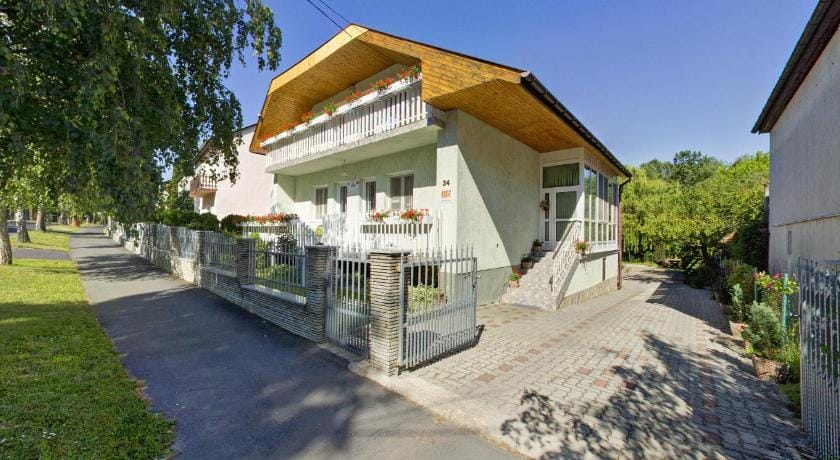 Apartment Gyapay Heviz Apartment in Hévíz