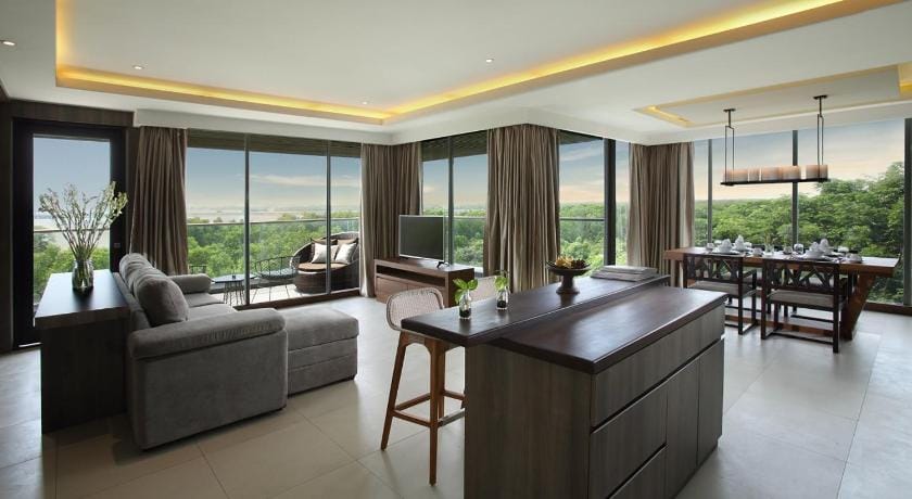 The Crystal Luxury Bay Resort Nusa Dua - Bali Hotel in Kuta Selatan