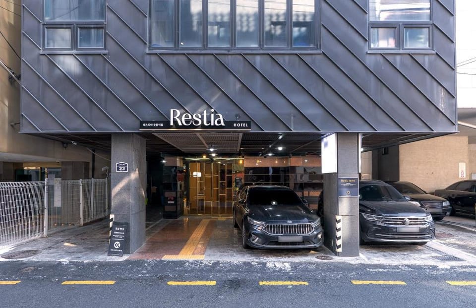 Restia Stay Suwon Station Branch Motel in Gyeonggi-do