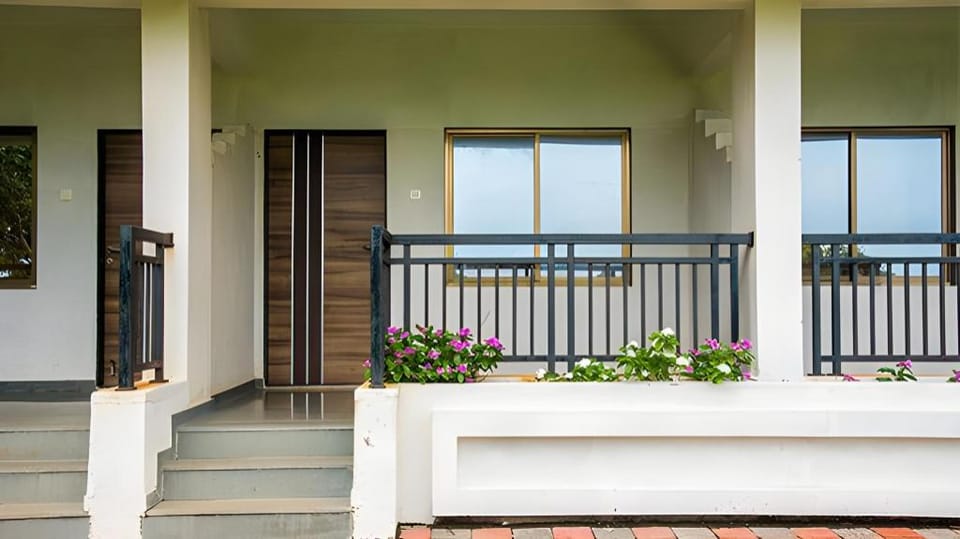 Coco's Inn Resort Hotel in Maharashtra