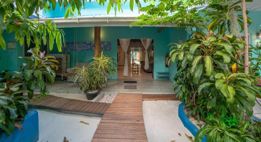 SeaLaVie Inn Bed and Breakfast in Maldives
