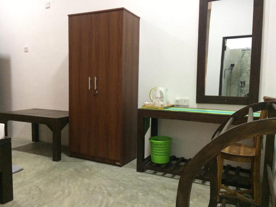 Green Wood Villa Negombo Bed and Breakfast in Negombo