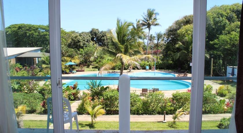 Blue West Villas Hotel in Baravi