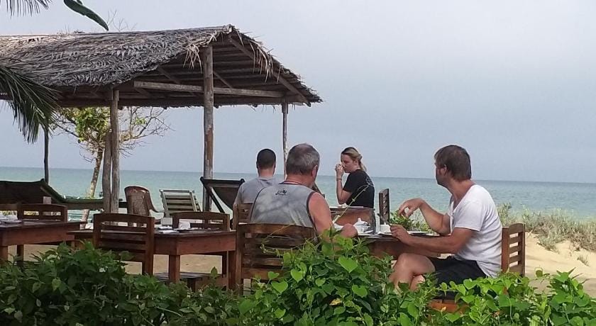 Ocean View Beach Resort - Kalpitiya Resort in Sri Lanka