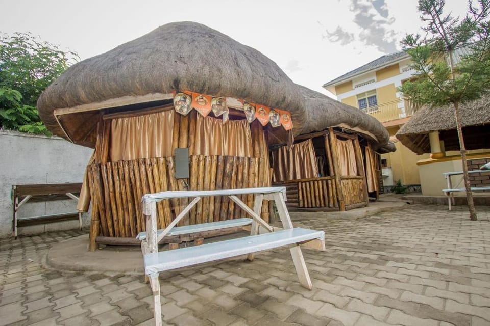 Tropical Savannah Guesthouse Vacation rental in Uganda