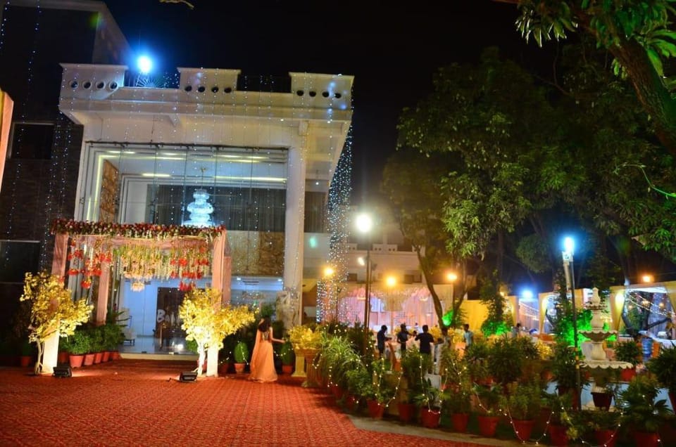 BABIAN IMPERIAL RESORT Hotel in Lucknow