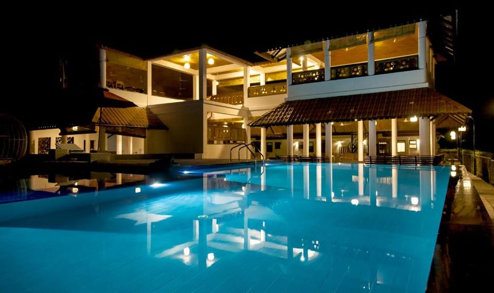 Paloma Backwater Resorts Hotel in Kerala