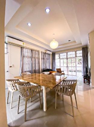BanRubLom Sandhouse Accommodation 3 Bedrooms Vacation rental in Rayong, Mueang Rayong District, Rayong, Thailand