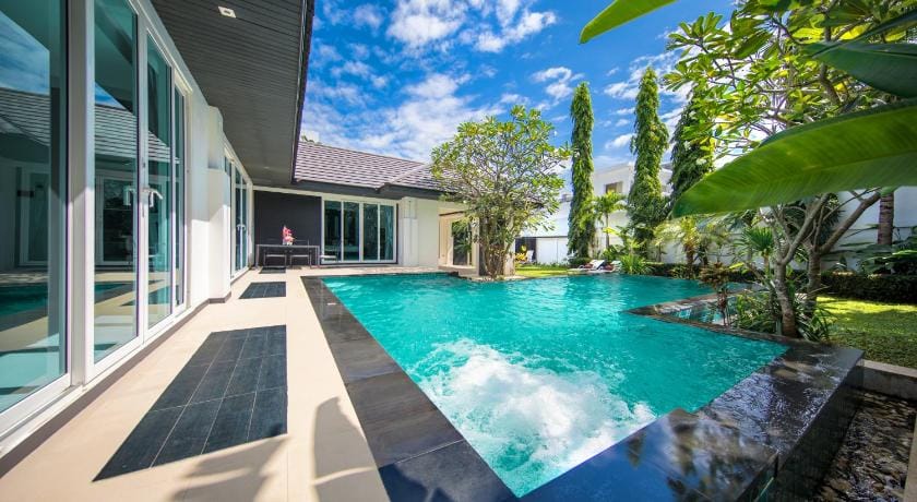 Premium Pool Villa Pattaya Hotel in Pattaya City