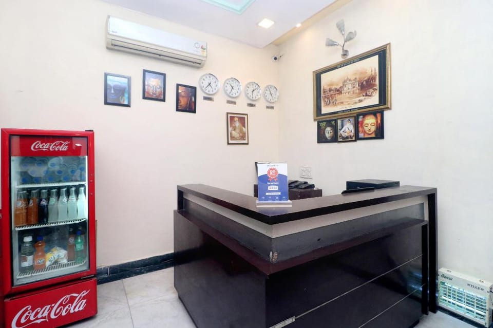 Gurjeet Hotel by Urban Galaxy near Golden Temple Hotel in Punjab, India
