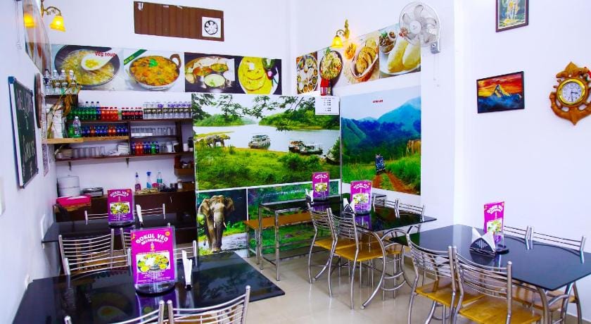 Hotel Highrange Plaza Bed and Breakfast in Kerala