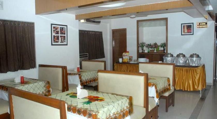 Hotel Happiness Hotel in Gujarat