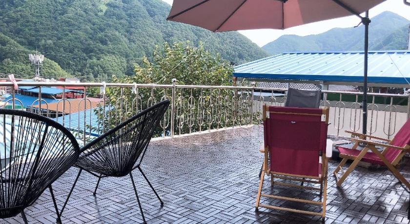 Us on earth Bed and Breakfast in South Korea