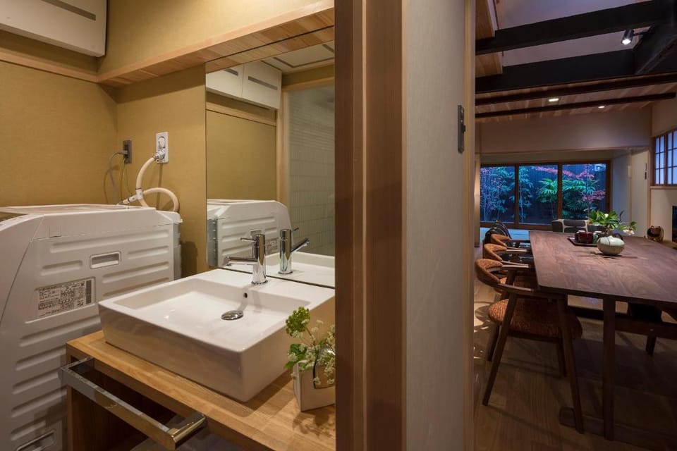 Shimabara Kaiden Machiya House Vacation rental in Kyoto