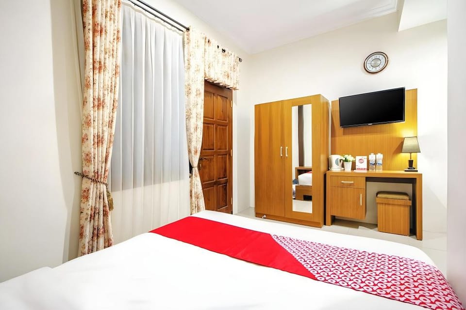 Super OYO 250 De'gadri Ndalem Hotel in Special Region of Yogyakarta