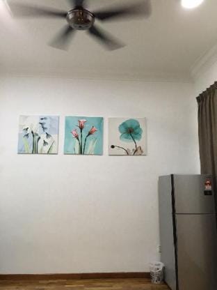 SHINY HOMESTAY @ Sutera Utama, Johor Bahru Vacation rental in Johor Bahru