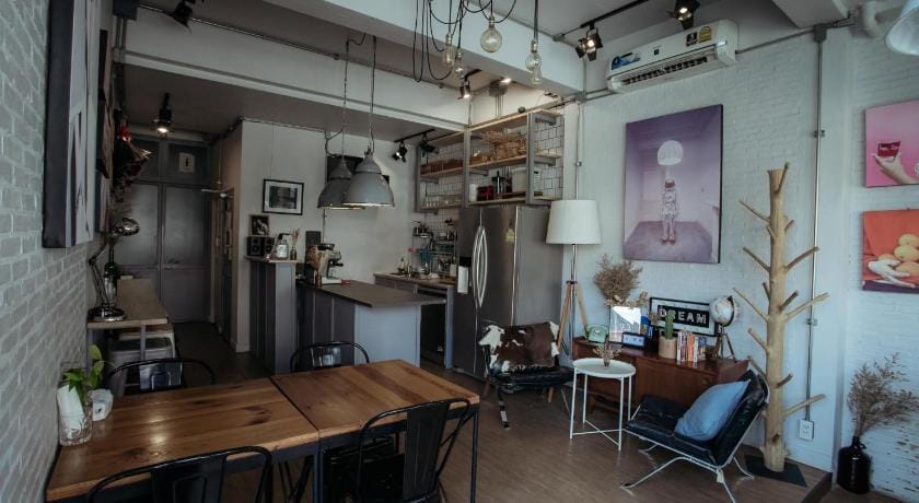 J Poshtel Chiangmai Bed and Breakfast in Chiang Mai