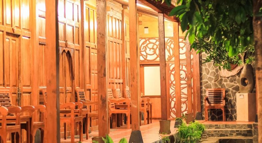 Pendhapa Art Space - PAS Limasan Homestay Bed and Breakfast in Yogyakarta