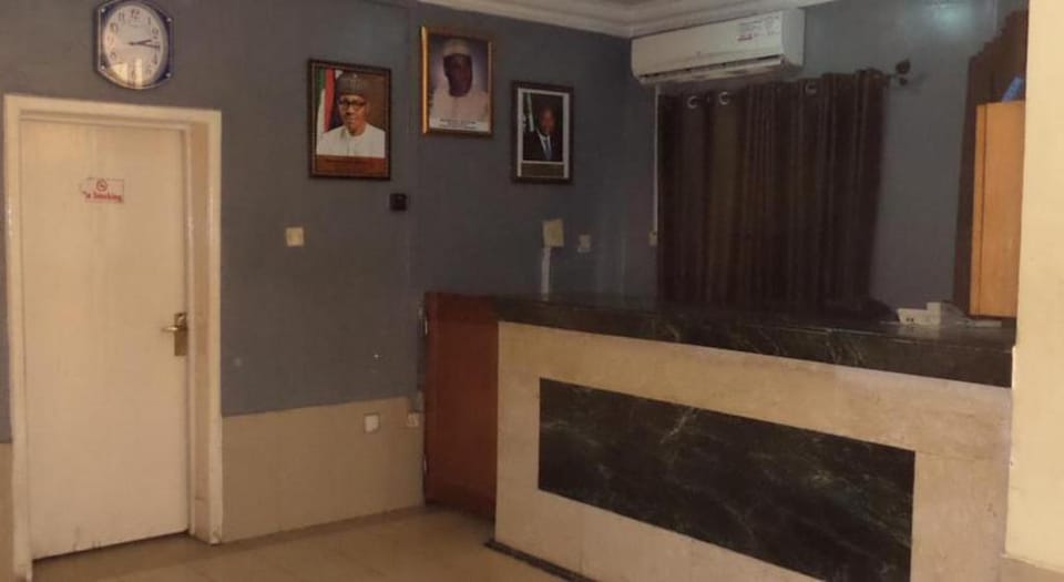 Banilux Guest House Hotel in Lagos