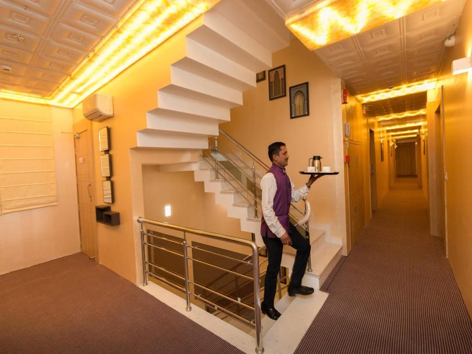 The Solitaire Express Hotel in Dehradun
