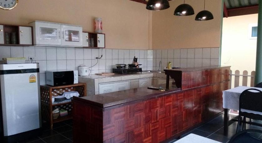 Baan Penny Ayutthaya Bed and Breakfast in Laos