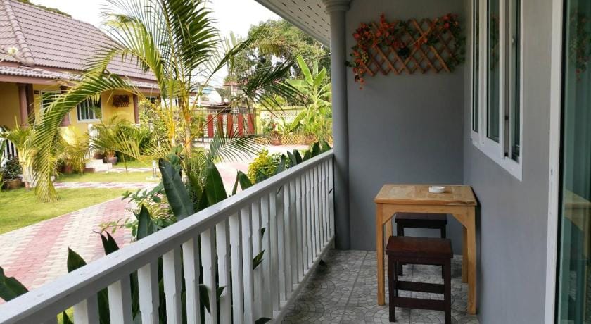 Baan Penny Ayutthaya Bed and Breakfast in Laos