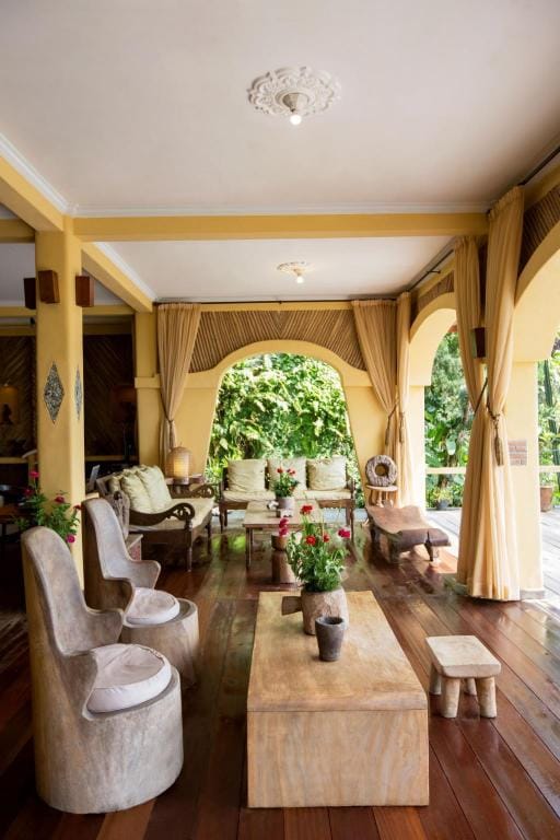 D'Wan Tea Mountain Side Bed and Breakfast in Bali