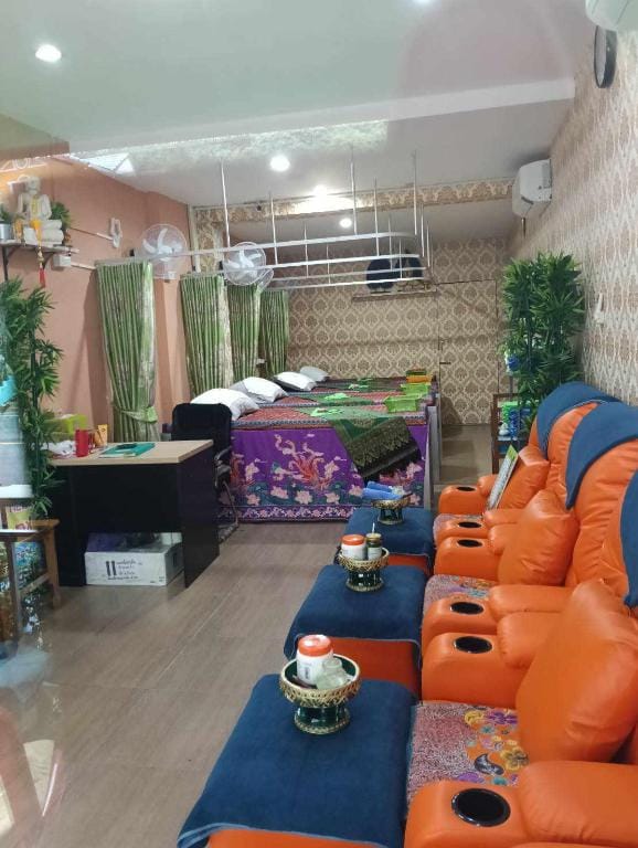 lucky guesthouse Apartment hotel in Phuket