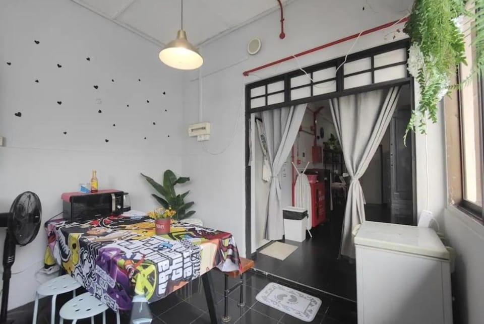 Urban Hostel Hotel in Singapore
