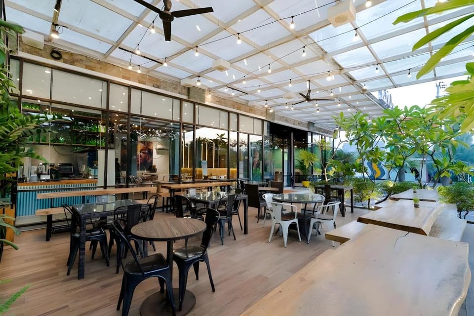 CREW EXPRESS Hotel Hotel in Indonesia