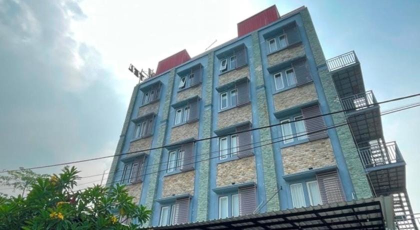 CREW EXPRESS Hotel Hotel in Indonesia