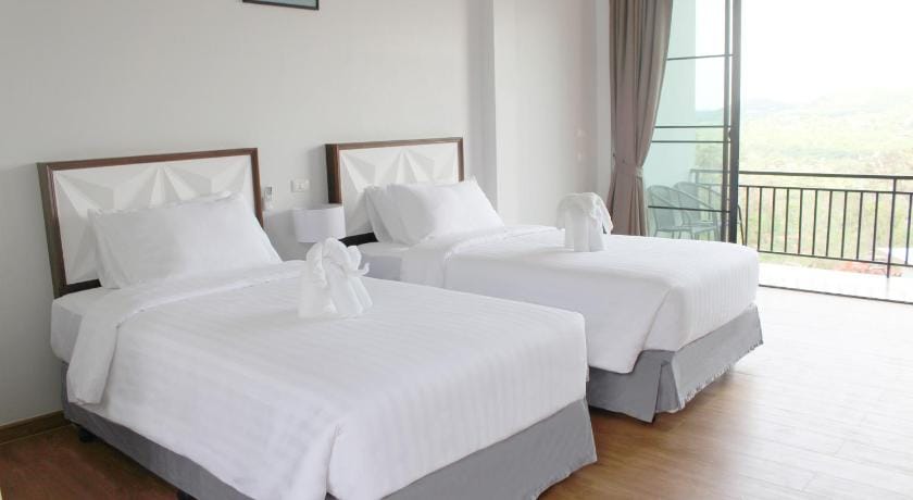 Phurapee Pakchong Resort in Laos
